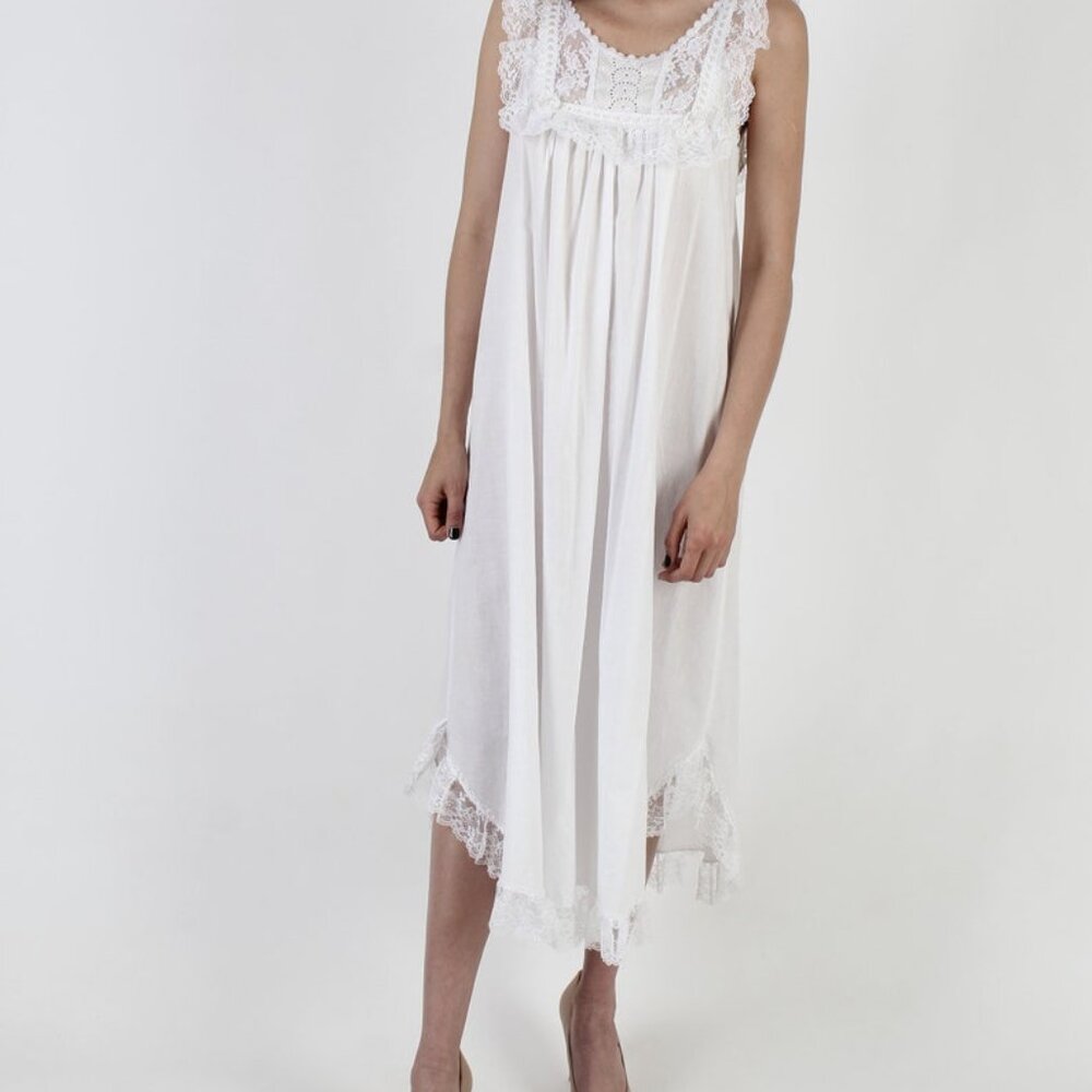 Christian Dior 1980's Vintage Lace Nightgown